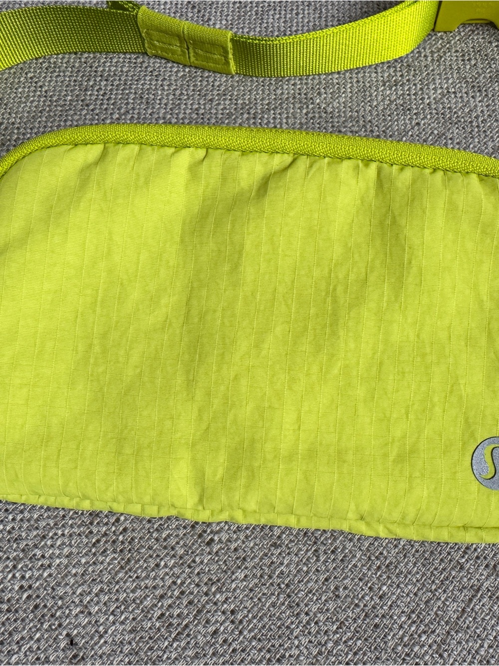 Lululemon Everywhere Belt Bag